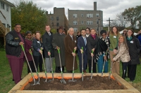 10/30/14 PCC Community Wellness Center hosts groundbreaking ceremony for new community farm in Chicago’s Austin neighborhood